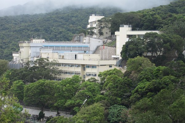 哥連臣角火葬場外觀