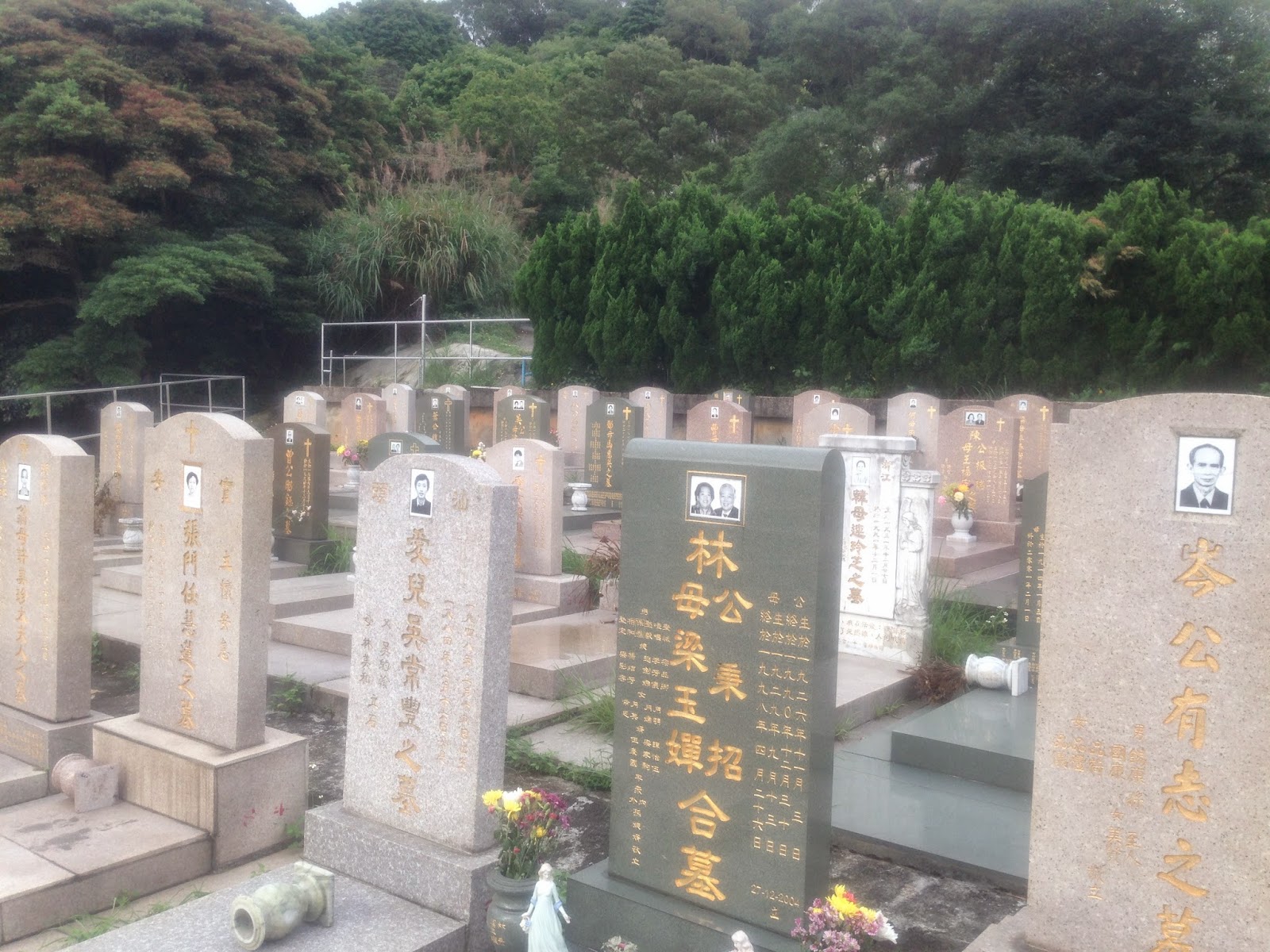 響石墳場墓園全景
