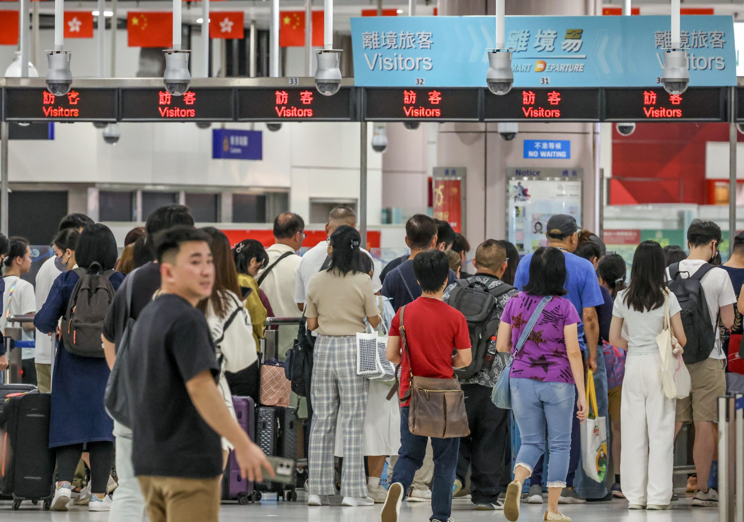 重陽節香港掃墓人潮