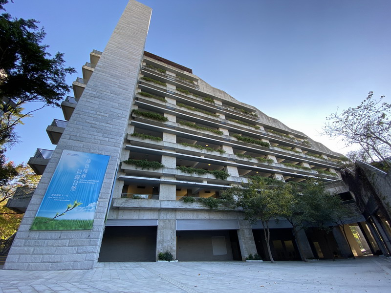 鑽石山靈灰安置所建築