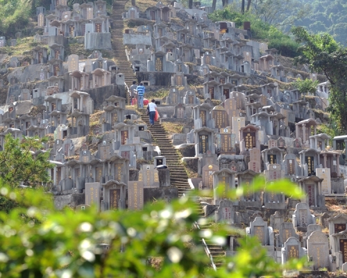公眾墳場先人遺骸遷移