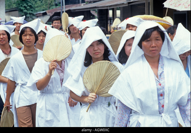 喪禮白色孝服